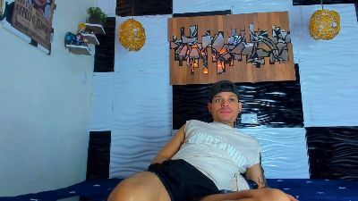 AdamsyPitter Live Image