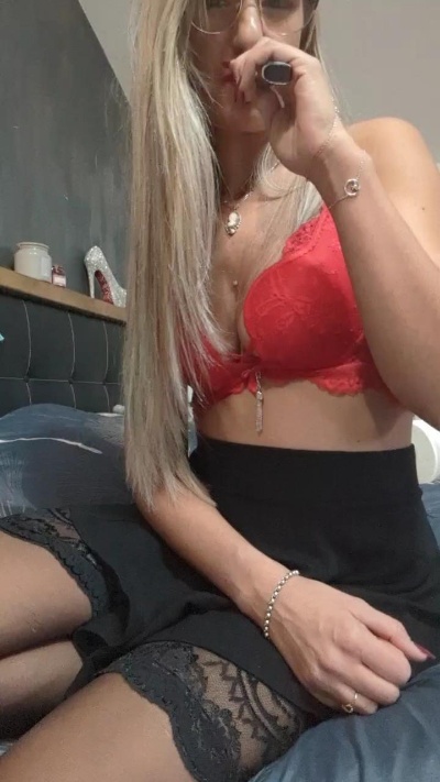 Adopt1lady Live Image