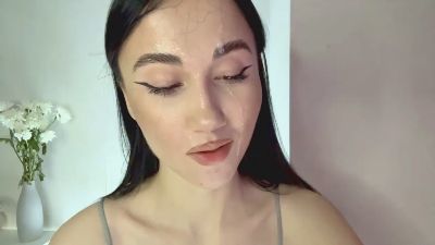 AleaseDecuir Live Image