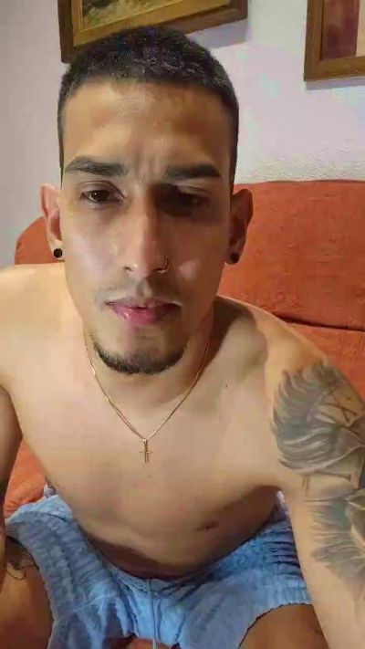 Andrewxxx9 Live Image