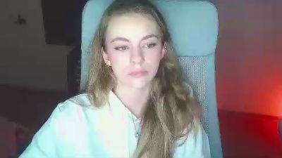 AriaYoung Live Image