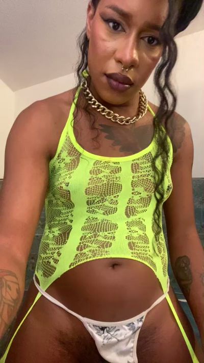 BadCamil69 Live Image