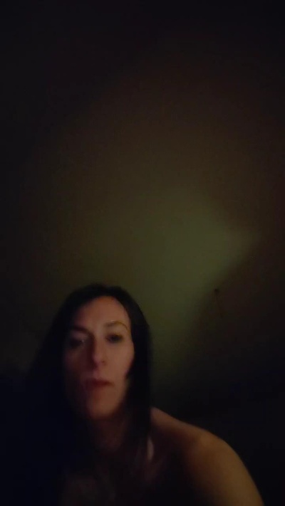 BennyHot90 Live Image