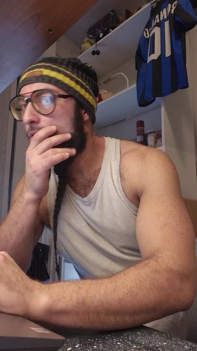 BeppeRagnar Live Image