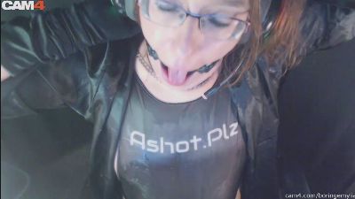 BoringEmylia Live Image