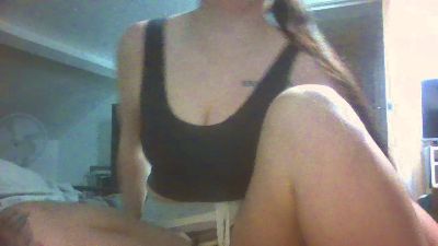 BustyBratUK Live Image