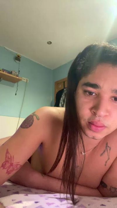 Cubantwink22 Live Image