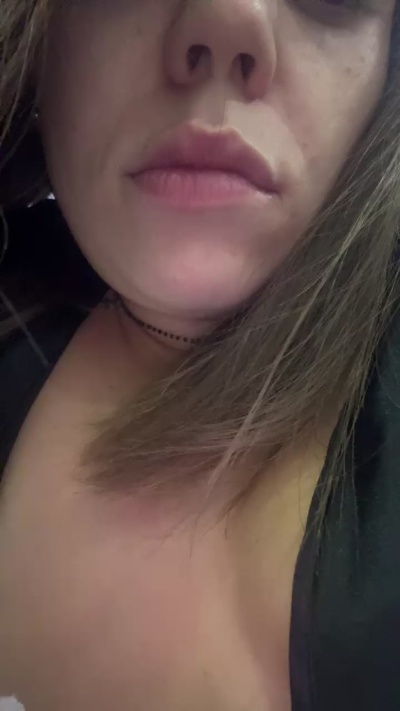 Girl_hot_hot1 Live Image