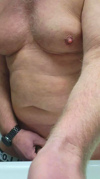 HappyToShowOff Live Image