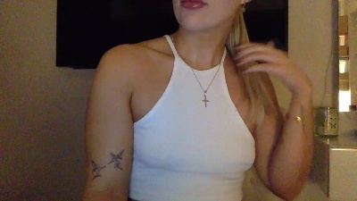 HottieNextDoor Live Image