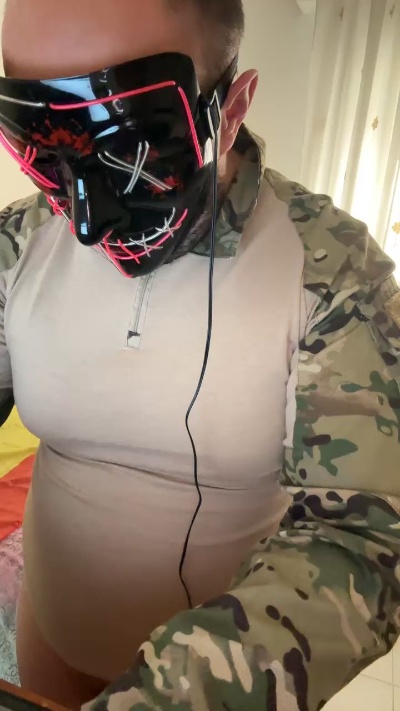 Ivan18922 Live Image