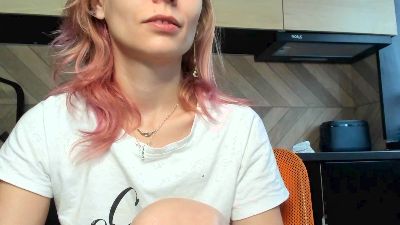 Karoline121 Live Image