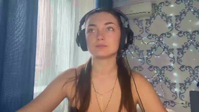 KattieAlviar Live Image