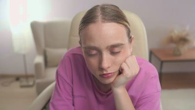 KylieSeher Live Image