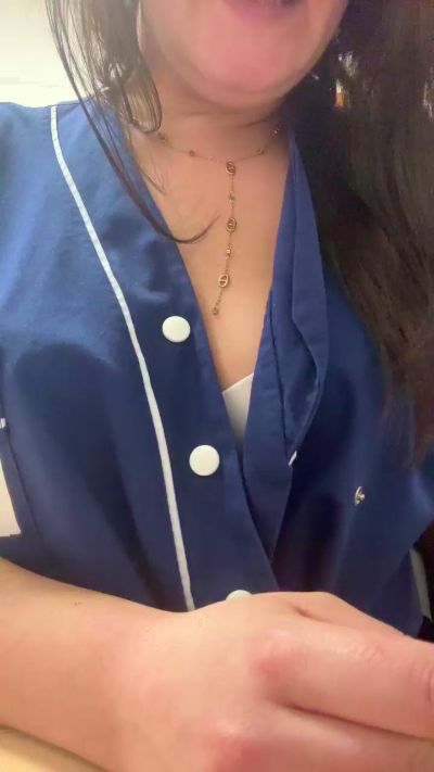 Lucie4422 Live Image