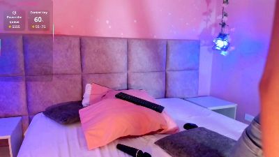 Manuela_Li Live Image