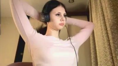 MaryjaneLeland Live Image