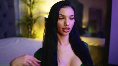 MiamiQuinn Live Image