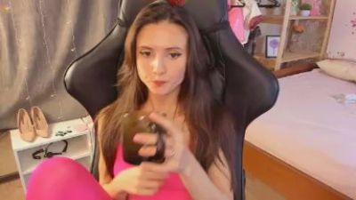 Michel_Momsen Live Image