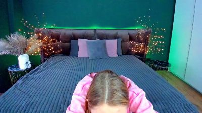 MilaAddams Live Image