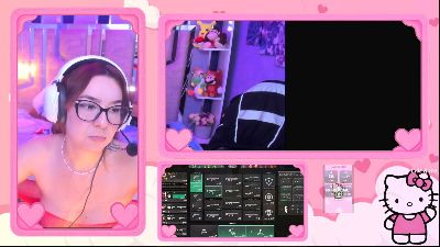 NicoleFerrel Live Image