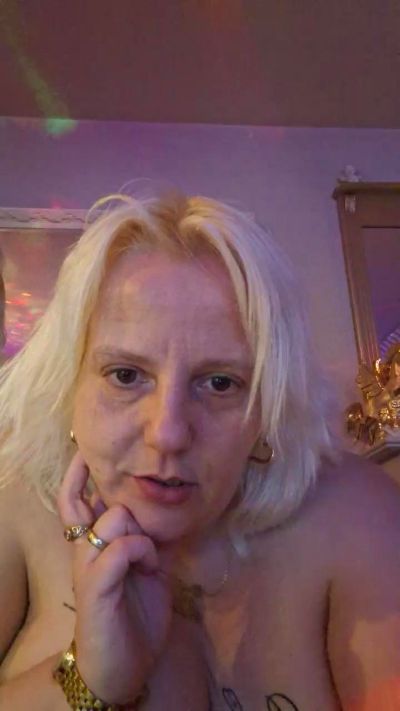 PamelaDaisy1987 Live Image