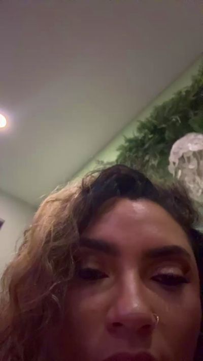 Rayofsunshine27 Live Image