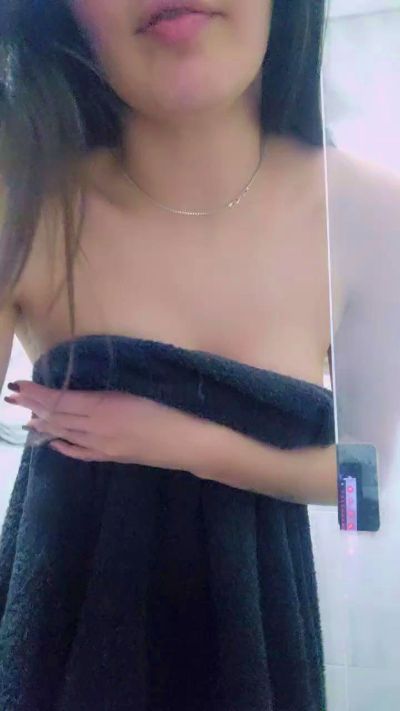 Roxannepiggy Live Image