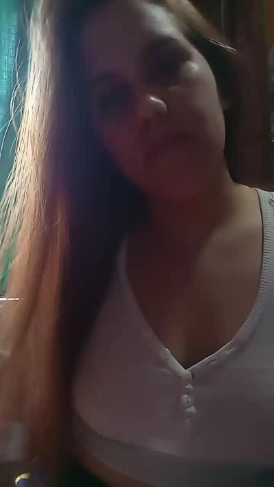 RubiCurvy99 Live Image