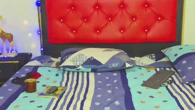 SCARLETTOMPSOM Live Image