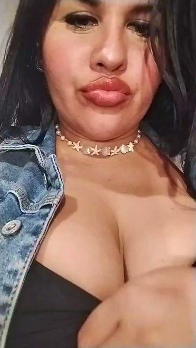 Sexylips22
