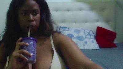 TamaraSiens Live Image