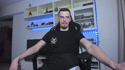 ToddClaytonn Live Image