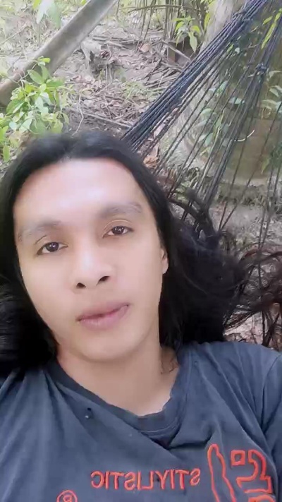 Urasian_carlaXX Live Image