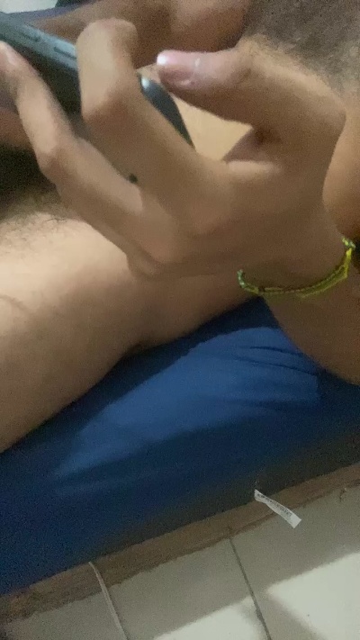 alexguezz27 Live Image