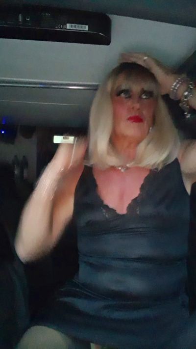 angeladelish3 Live Image