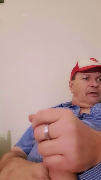 bitemypillo1 Live Image