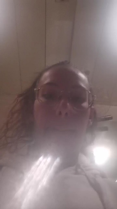 cruellathebills Live Image