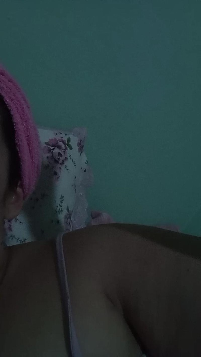 helena207 Live Image