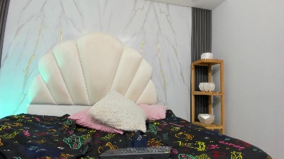 hoot_booys_ Live Image