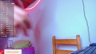 juli05star Live Image