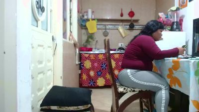 lili_latina Live Image