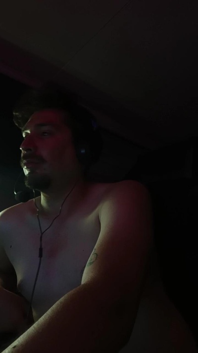 mrmojorisin69 Live Image