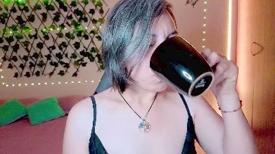 your_hot_wolf Live Image