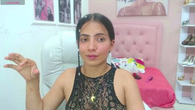 zoe_cortezz Live Image