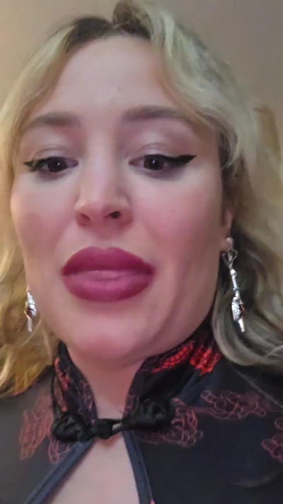 18Pomposita live from Spain