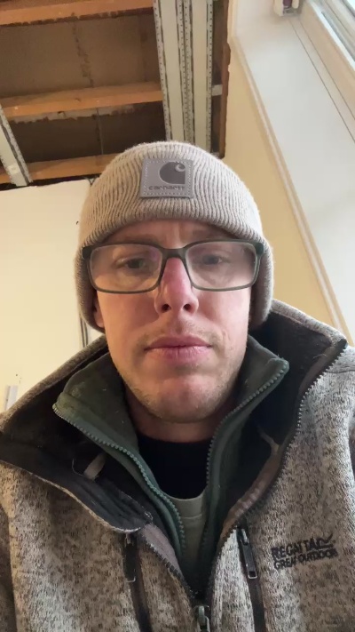 1luck4 live from United Kingdom