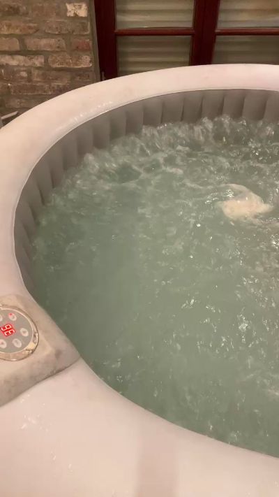 ASSsociate live from Germany