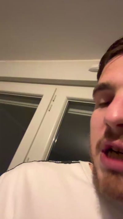 Adrien38220 live from France