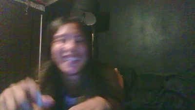 Ailen27 live from Argentina